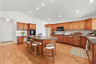 4668 Bountiful Ridge Dr, Bountiful, UT 84010 - Photo 10