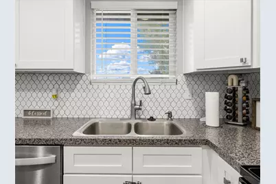 5079 S 2825 W, Roy, UT 84067 - Photo 6