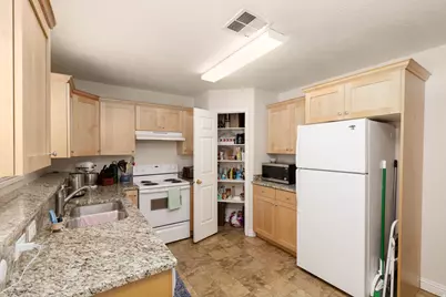 1074 N 1400 W, Saint George, UT 84770 - Photo 18