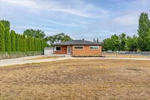 435 E 200 N, American Fork, UT 84003 - Photo 36