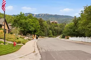 1963 S Maple Hollow Way E, Bountiful, UT 84010 - Photo 72
