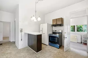 533 S Isabella Ct E, Salt Lake City, UT 84102 - Photo 10