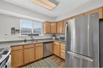 563 W Fine Dr, Salt Lake City, UT 84115 - Photo 12