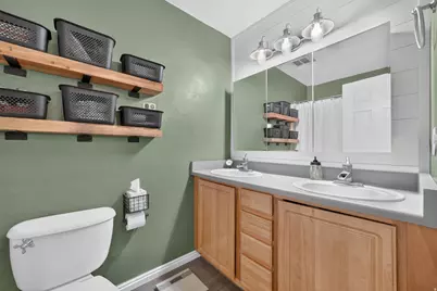 563 W Fine Dr, Salt Lake City, UT 84115 - Photo 16