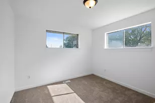 37 W La Salle Dr, Midvale, UT 84047 - Photo 14