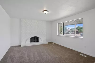 37 W La Salle Dr, Midvale, UT 84047 - Photo 2