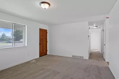 37 W La Salle Dr, Midvale, UT 84047 - Photo 4