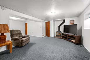1784 W 4500 S, Roy, UT 84067 - Photo 28