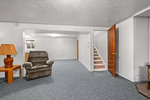 1784 W 4500 S, Roy, UT 84067 - Photo 26