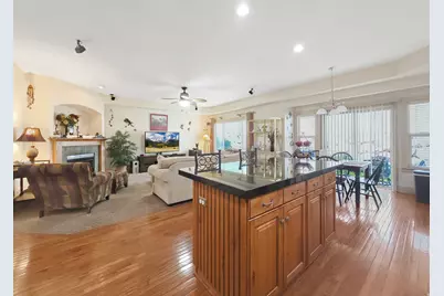 573 Canyon View Cir, North Salt Lake, UT 84054 - Photo 8