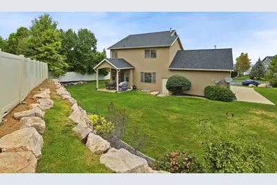 573 Canyon View Cir, North Salt Lake, UT 84054 - Photo 44