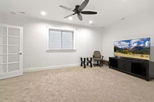 573 Canyon View Cir, North Salt Lake, UT 84054 - Photo 34
