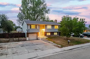 1182 W 50 S, Vernal, UT 84078 - Photo 1