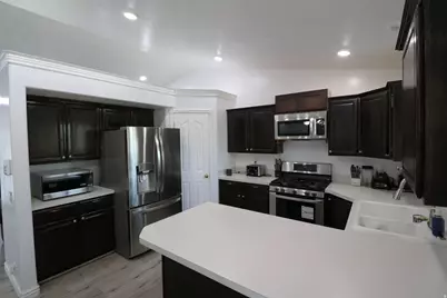 5184 S 1150 W, Riverdale, UT 84405 - Photo 10