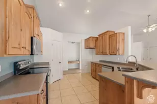 3895 S 900 W, Riverdale, UT 84405 - Photo 8