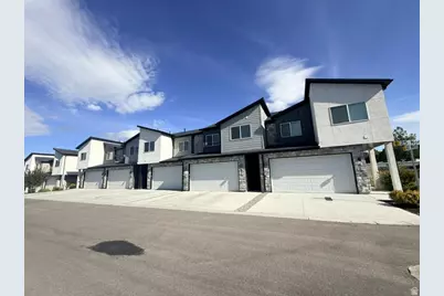 423 W 25 N, Providence, UT 84332 - Photo 2