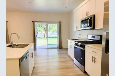 423 W 25 N, Providence, UT 84332 - Photo 6