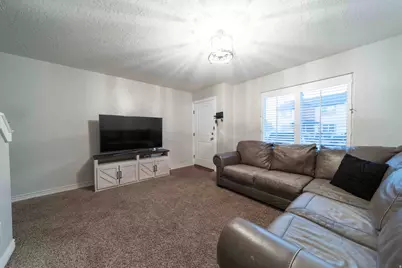 920 S 500 E #21, Roosevelt, UT 84066 - Photo 2