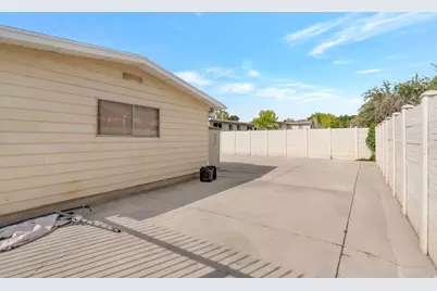 6622 S Georgia Dr W, West Jordan, UT 84084 - Photo 20