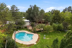 2120 E Applewood Ave, Holladay, UT 84121 - Photo 10