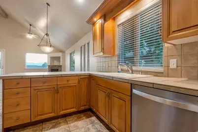1893 E 4500 S, Holladay, UT 84117 - Photo 10