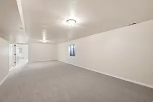 1893 E 4500 S, Holladay, UT 84117 - Photo 32
