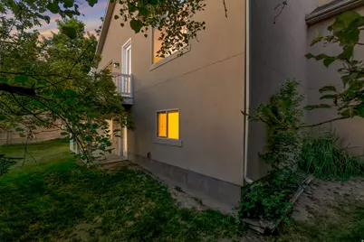 1893 E 4500 S, Holladay, UT 84117 - Photo 4