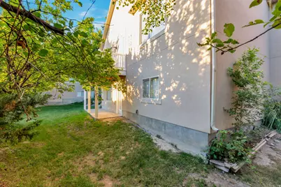 1893 E 4500 S, Holladay, UT 84117 - Photo 44