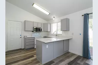 13036 S Quincee Ct, Riverton, UT 84065 - Photo 8