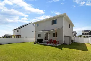 3410 N Sparrow Ln, Eagle Mountain, UT 84043 - Photo 18