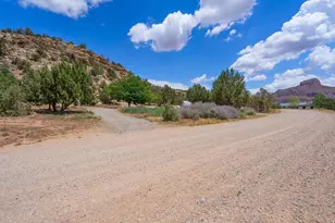 994 W Foothill Dr, Apple Valley, UT 84737 - Photo 20