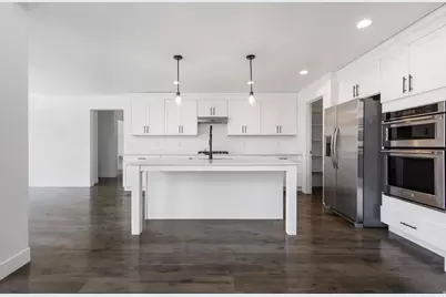 192 E Dry Mountain Rd, Eagle Mountain, UT 84005 - Photo 16