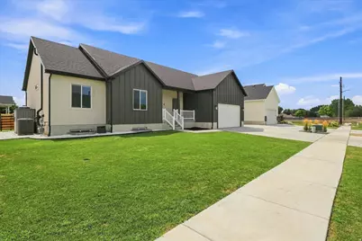 273 W 400 S, Lehi, UT 84043 - Photo 2