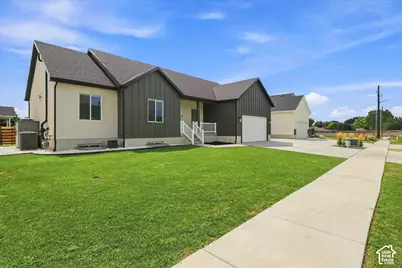 273 W 400 S, Lehi, UT 84043 - Photo 2