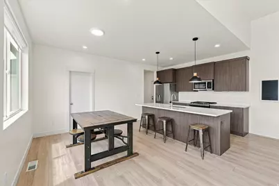 273 W 400 S, Lehi, UT 84043 - Photo 10