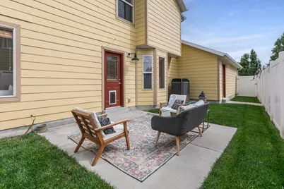 551 E Purple Lilac Ln S, Sandy, UT 84070 - Photo 30