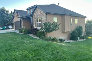 1215 E 270 S, Santaquin, UT 84655 - Photo 4