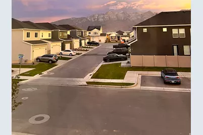 4939 W Willowbank Dr, Highland, UT 84003 - Photo 2