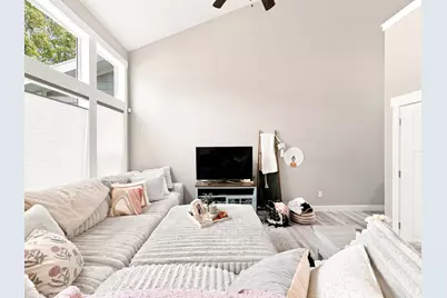 9256 S Ashbourne Dr #155, Sandy, UT 84094 - Photo 4
