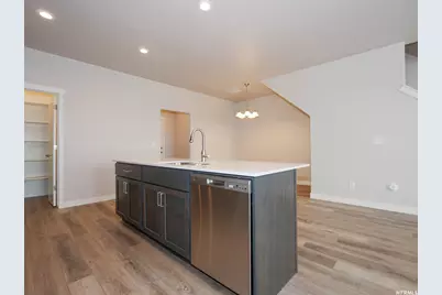 895 S 900 W, American Fork, UT 84003 - Photo 12