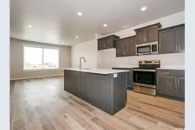 895 S 900 W, American Fork, UT 84003 - Photo 10