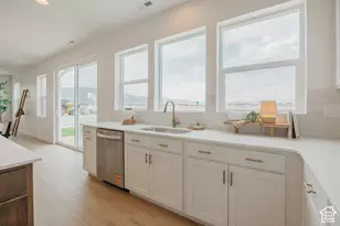 1131 E Blackfeet Dr, Eagle Mountain, UT 84005 - Photo 16