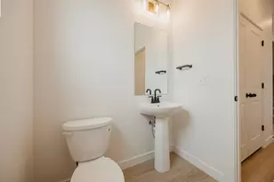 1131 E Blackfeet Dr, Eagle Mountain, UT 84005 - Photo 24