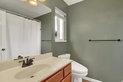 156 E 2050 N, North Ogden, UT 84414 - Photo 10