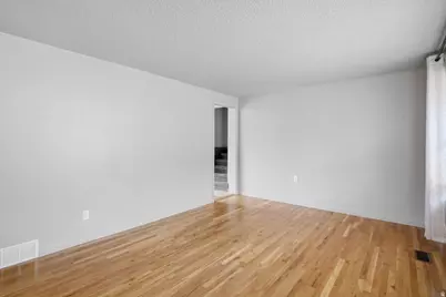 2211 Valley Dr, Layton, UT 84040 - Photo 4