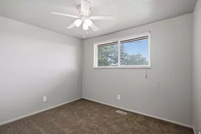 2211 Valley Dr, Layton, UT 84040 - Photo 14