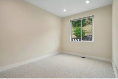 73 E Columbus Ct, Salt Lake City, UT 84103 - Photo 18