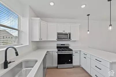 1475 W Skyline Dr, Saratoga Springs, UT 84045 - Photo 2