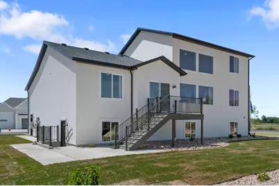 1340 N 1275 E #13, Logan, UT 84341 - Photo 4