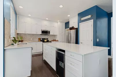5326 W Mountain Vista Dr, West Jordan, UT 84081 - Photo 12